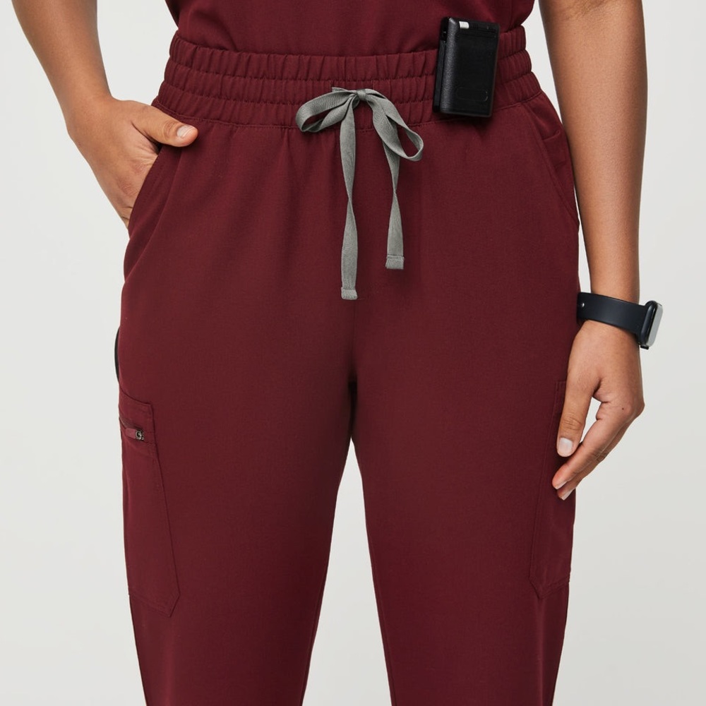 Figs Limited Edition Yola High-Waisted Joggers in Burgandy